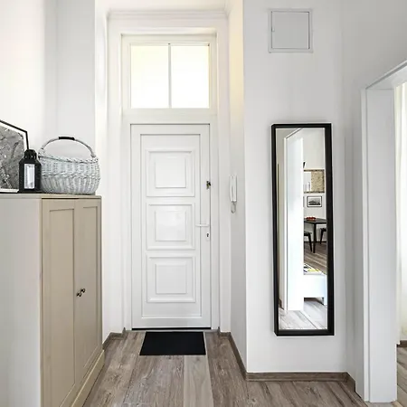 Chic 2br Flat Near The Opera