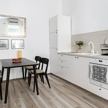 Chic 2br Flat Near The Opera *