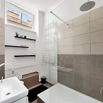 Chic 2br Flat Near The Opera 부다페스트